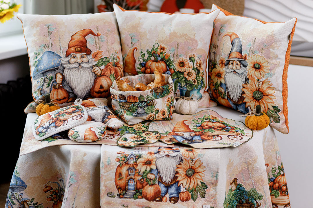 4 Round Autumn Gnomes Tapestry Placemats Set | Thanksgiving Kitchen Decor, Halloween Pumpkins Table Cover | Fall Harvest Table Decor