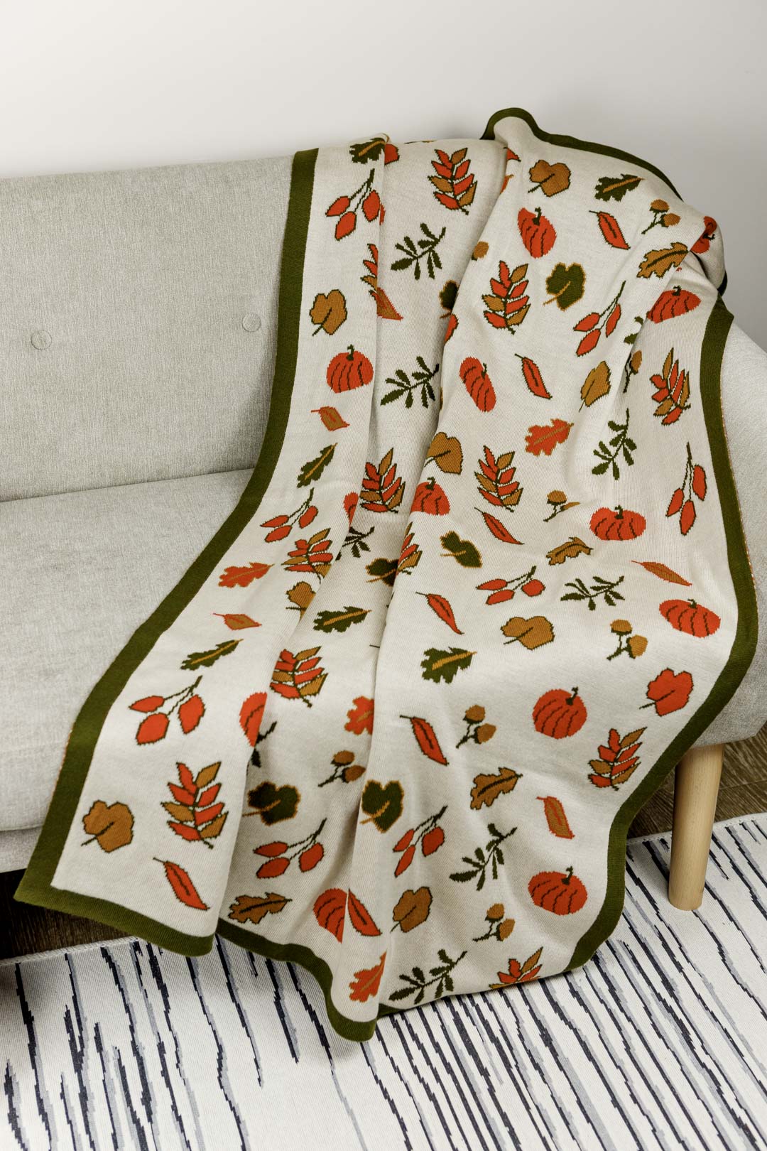 Knitted Decorative Pillow Maple Leaf | Festive Fall Textile Set, Home Decor, Living Room, Thanksgiving Housewarming Present