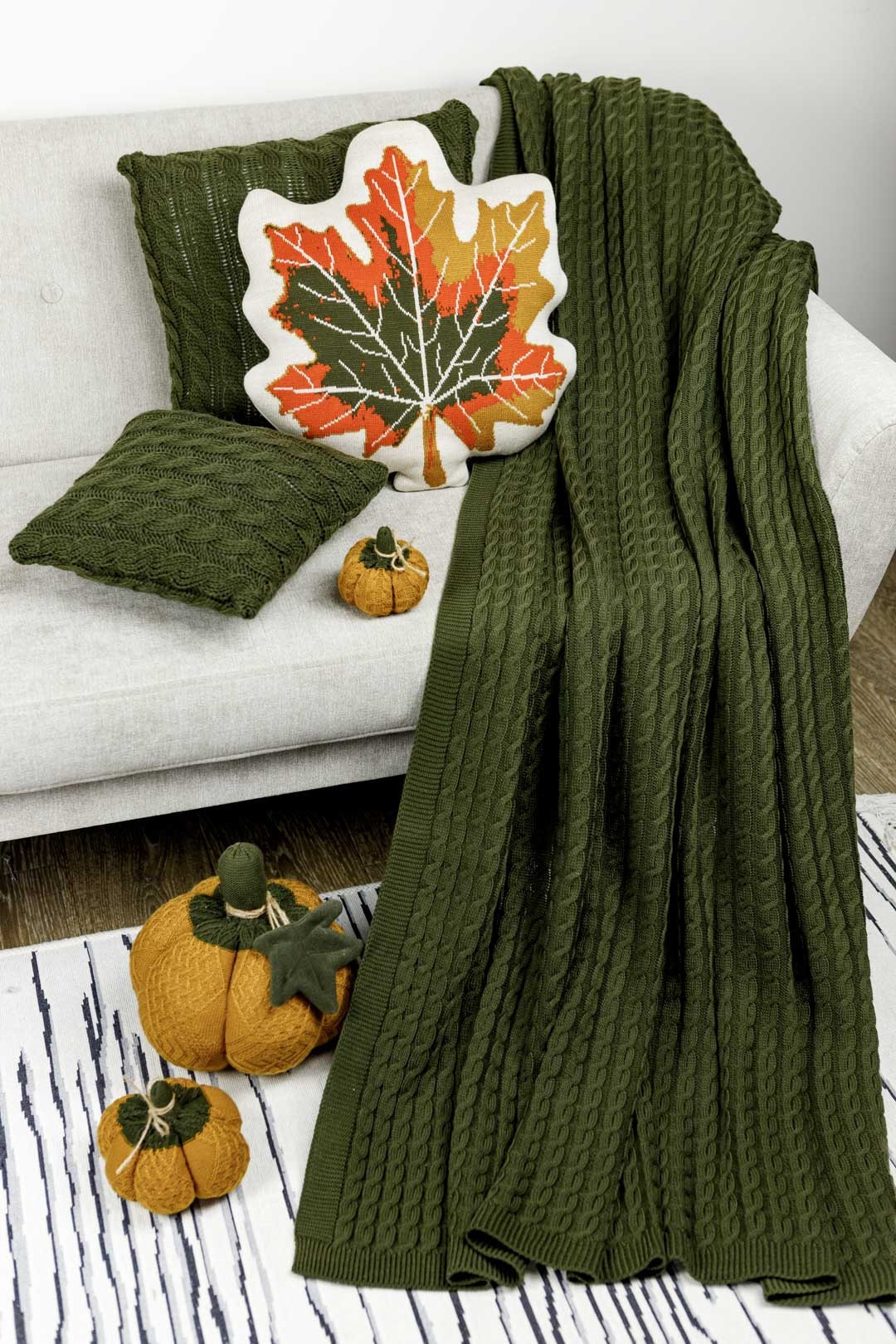 Knitted Decorative Pillow Maple Leaf | Festive Fall Textile Set, Home Decor, Living Room, Thanksgiving Housewarming Present
