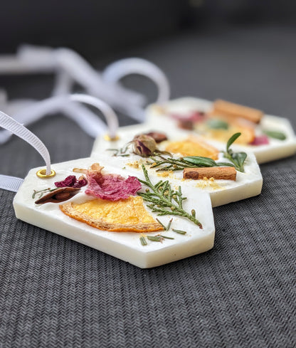 🌿 Aromatherapy Wax Sachet with Dried Flowers | Natural Air Freshener | Eco-Friendly Home Fragrance Gift